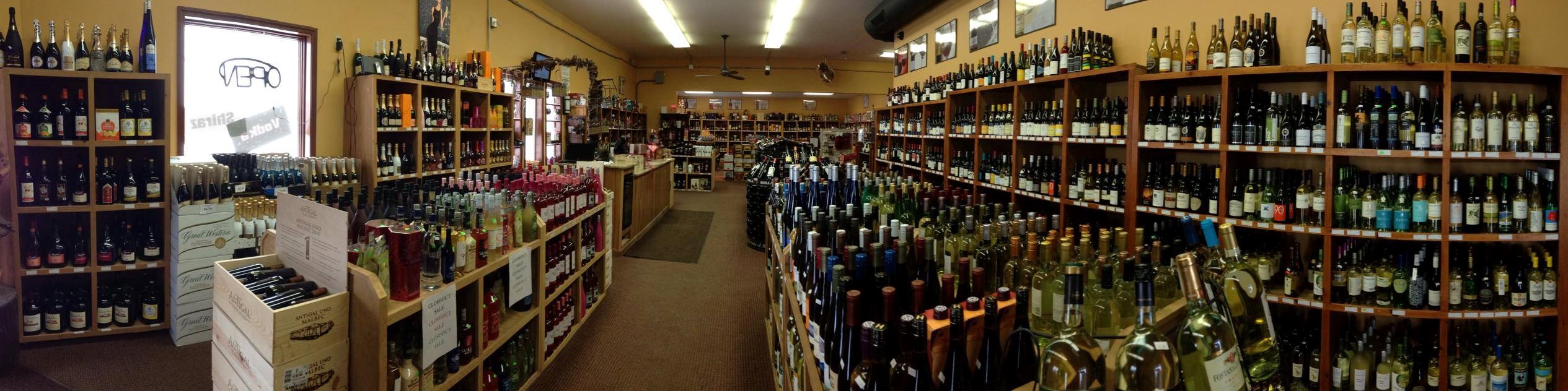 Wine Club Plaza Wine & Spirits